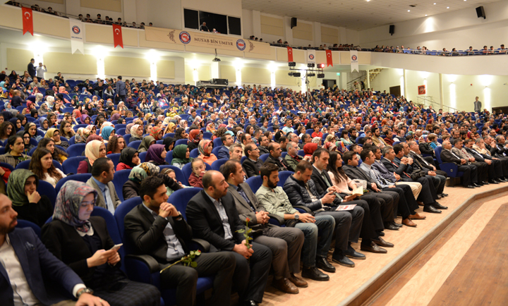 bayraktutar-toplumun-sahip-oldugu-en-buyuk-guc-gencliktir_600606408.jpg image